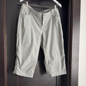 Kuhl Women's Light Green Capris